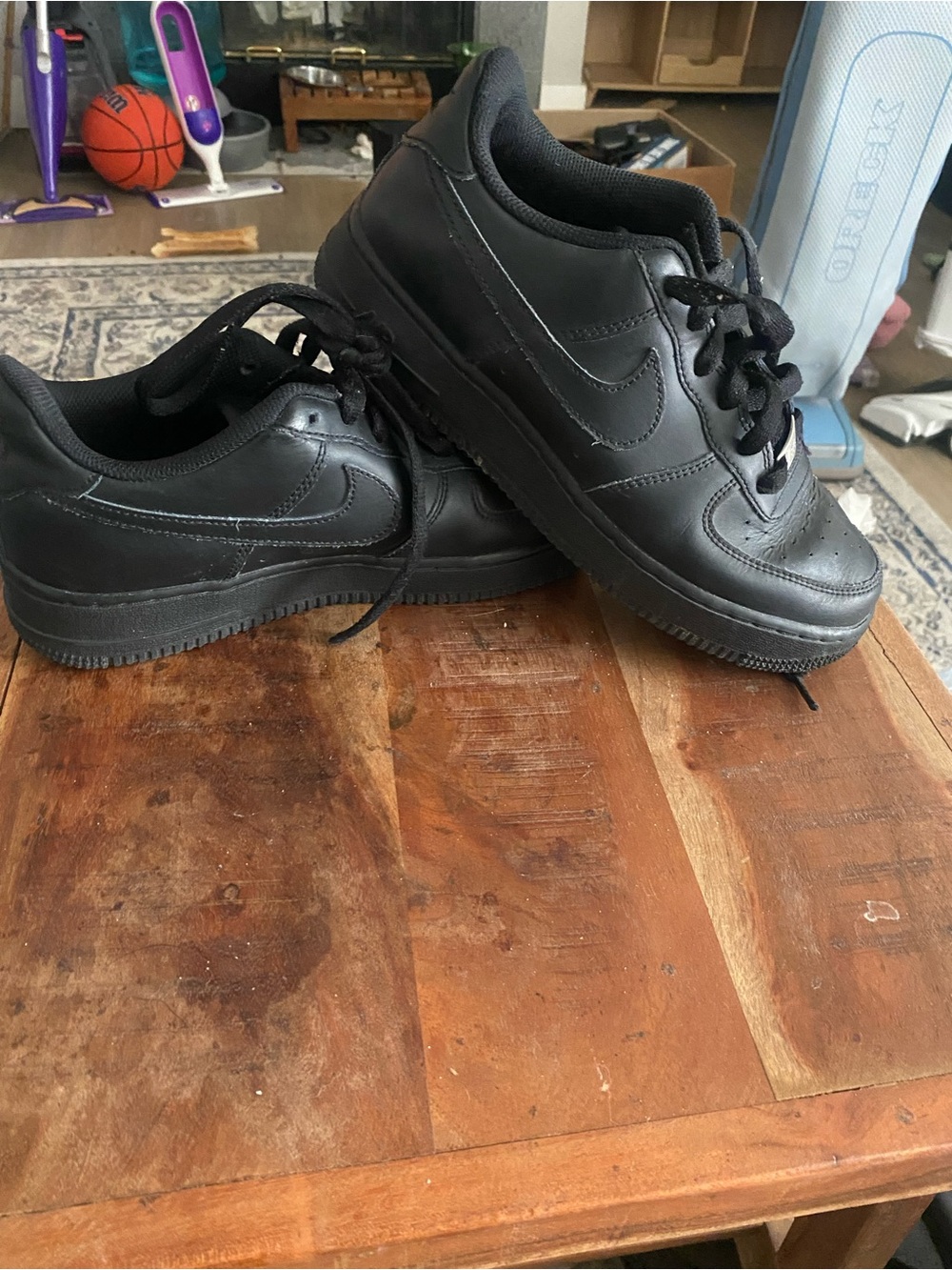 Nike Black Leather Low-Top Sneakers